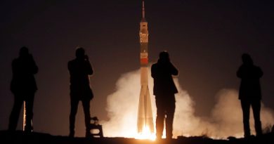 Rusia planea caminata espacial de un turista en 2023