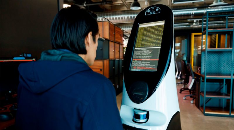 Un robot mexicano es herramienta útil en la batalla contra el coronavirus