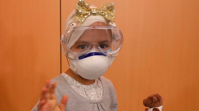 Una niña de 6 años, curada de un tumor cerebral agresivo mediante protones
