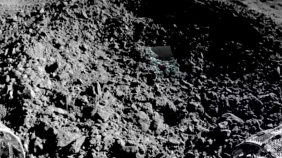 Descubren qué es la gelatinosa sustancia encontrada en la Luna
