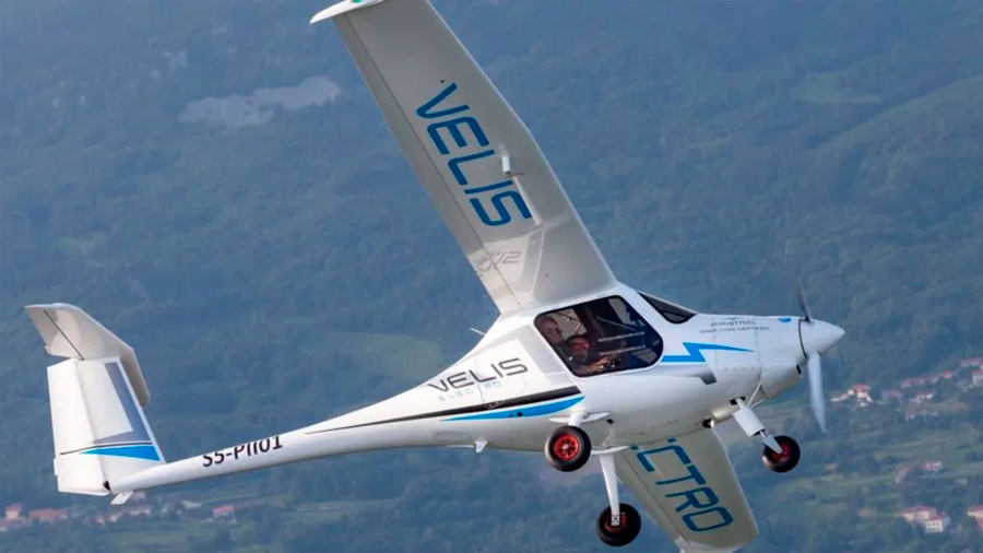 Primer avión eléctrico certificado del mundo realiza vuelo de prueba en Suiza