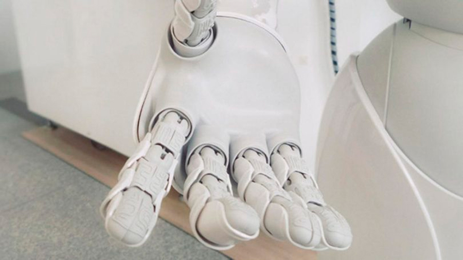 Crean una mano robótica que puede revolucionar la atención médica