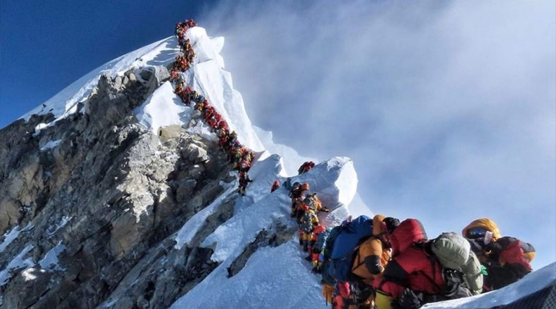Cada vez es más fácil subir al Everest