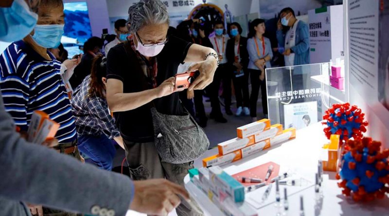 Presenta China por primera vez sus vacunas contra covid-19
