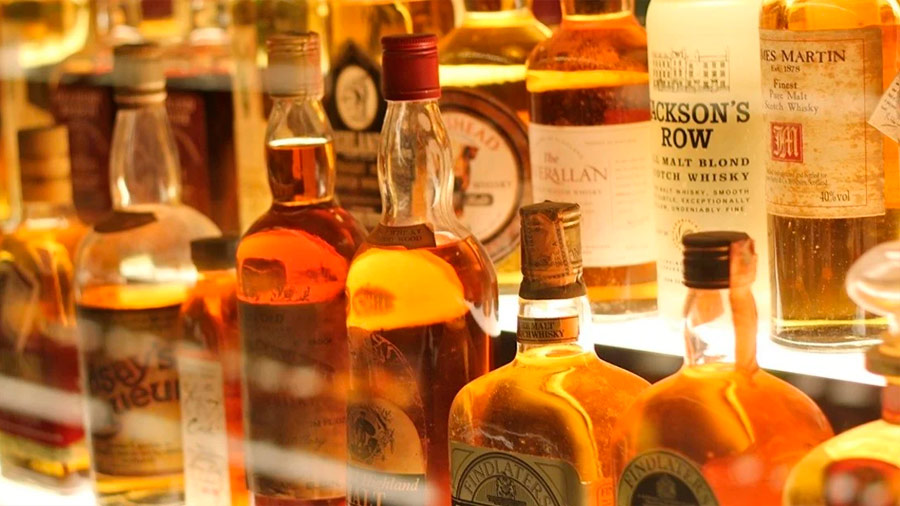 Adiós falsificaciones: logran increíble método para autentificar los whiskys más caros sin abrir la botella