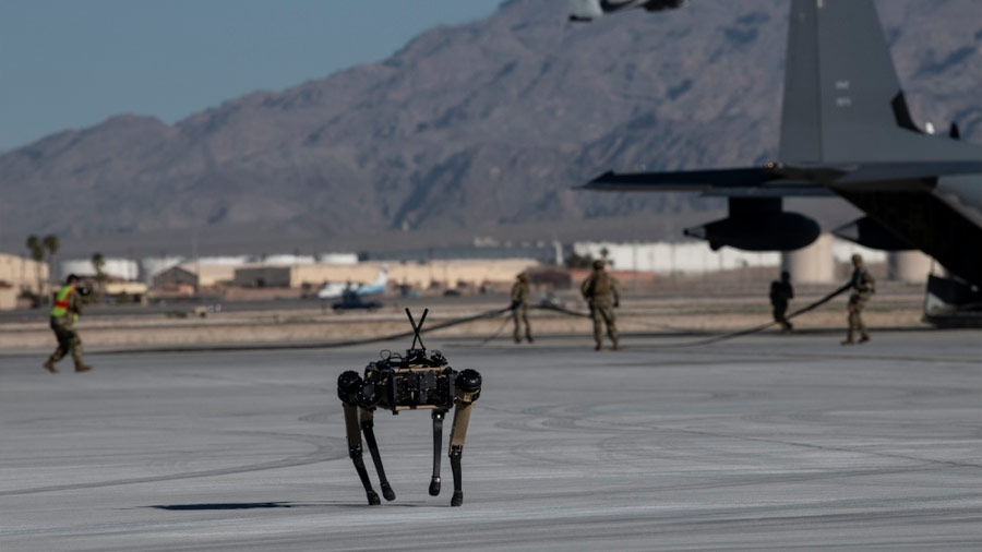 Los perros robot que cuidan instalaciones militares
