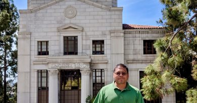 Es mexicano, egresado del INAOE y ahora se desarrolla en Silicon Valley
