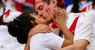Un colombiano ganó un 'Nobel de lo absurdo' por estudiar los besos