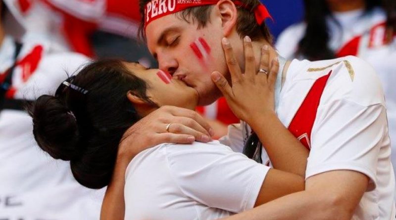 Un colombiano ganó un 'Nobel de lo absurdo' por estudiar los besos