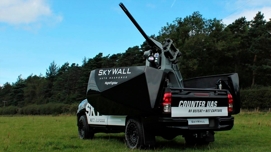 SkyWall Auto, el vehículo que atrapa drones a cañonazos