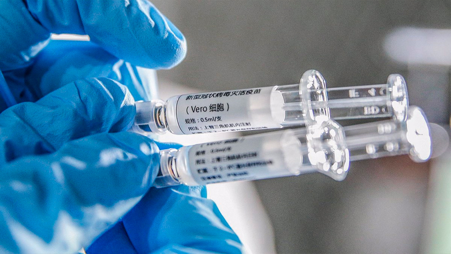 Una vacuna china en pruebas induce respuesta inmune contra el coronavirus incluso en mayores de 60