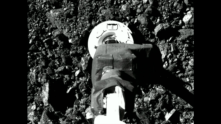 Así recogió muestras la nave OSIRIS-REx en el asteroide Bennu