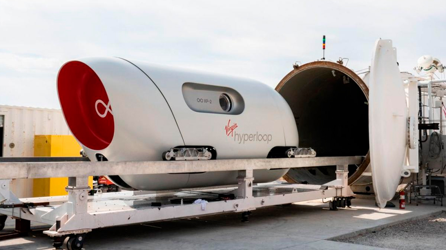 La cápsula de Virgin Hyperloop realiza su primer viaje con pasajeros por un tubo sin aire