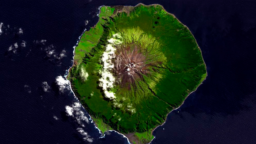 La "isla más remota" del orbe crea zona de protección de vida marina