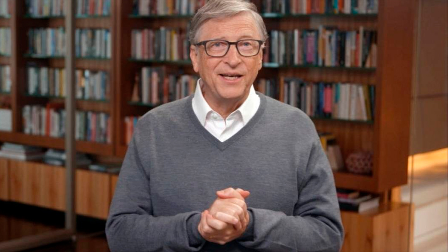 Bill Gates compara a los anti mascarillas con los nudistas