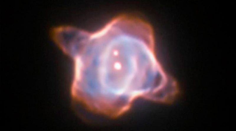 Joven nebulosa planetaria de la Mantarraya se apaga