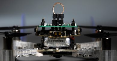 Crean dron cíborg capaz de guiarse por olores