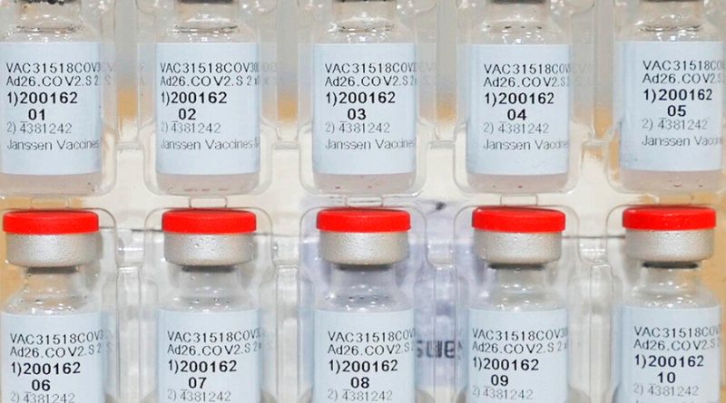 Director de J&J apunta que podría ser necesaria una vacuna anual contra COVID-19