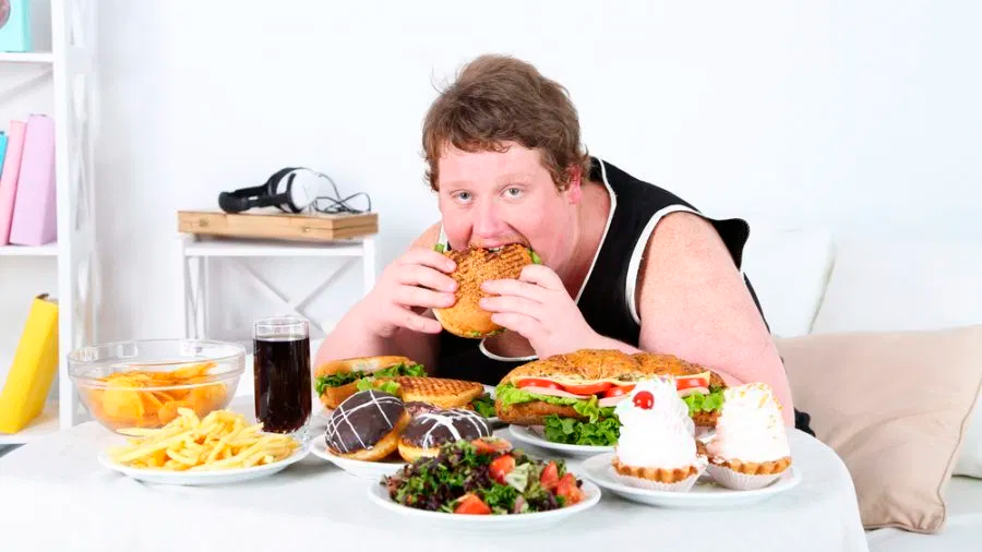 El cerebro de las personas obesas funciona distinto ante la comida al de quienes tienen un peso saludable