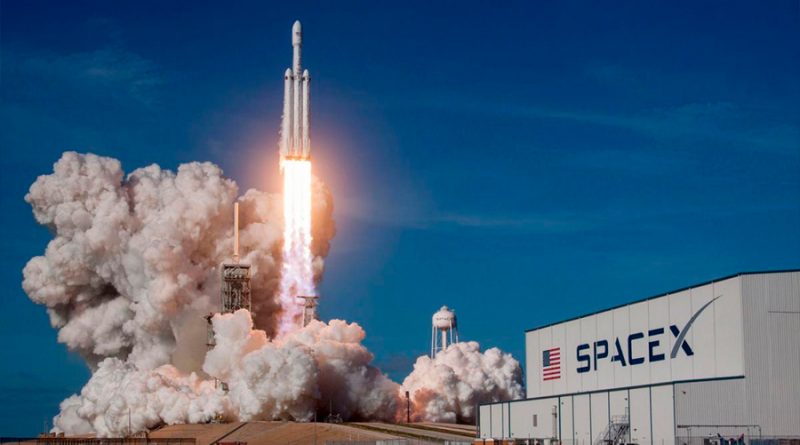 La misión a la Luna de SpaceX busca 8 turistas: cualquiera puede inscribirse
