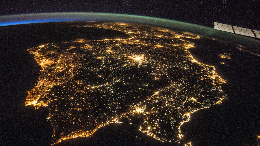 Los satélites contribuyen a la contaminación lumínica nocturna