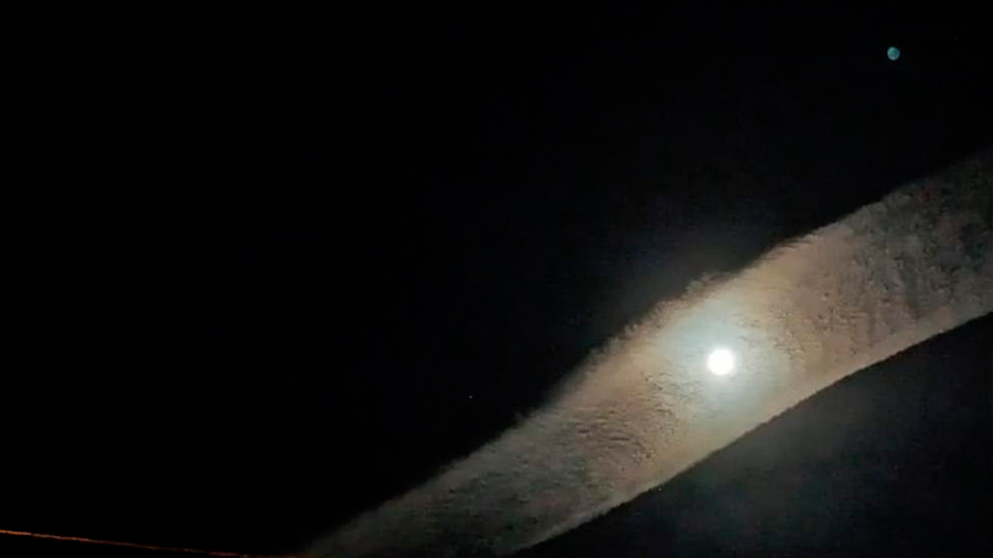 Restos del cometa Halley sobrevolarán la Tierra con una lluvia de estrellas