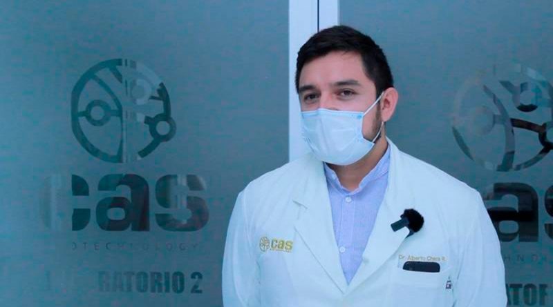 Premian a científico mexicano por inventar prueba que detecta cáncer en 15 minutos