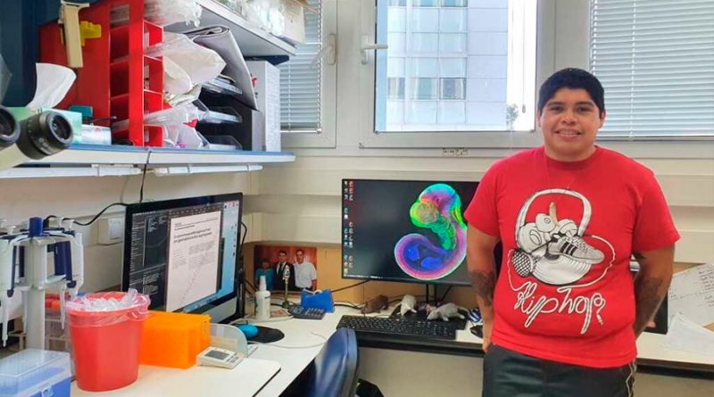 Joven científico mexicano participó en el logro de cultivar embriones de ratón fuera del útero