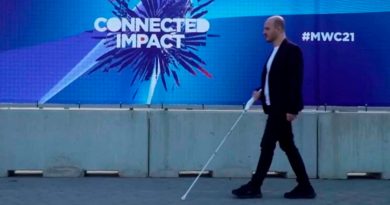 Así es el bastón inteligente para personas con discapacidad visual