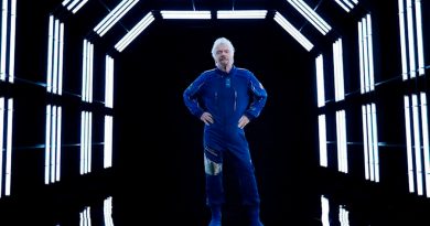 Rivalidad espacial entre millonarios: Richard Branson anuncia que irá al espacio antes que Bezos