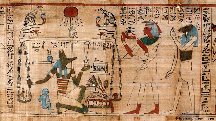 Fragmentos del "Libro de los Muertos" del antiguo Egipto son reunidos después de siglos