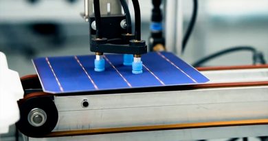 Científico australiano revoluciona el mundo de los paneles solares con cobre