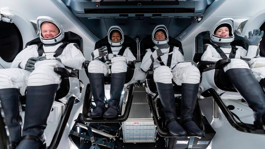 Los cuatro pasajeros de SpaceX regresan a la Tierra luego de tres días en el espacio