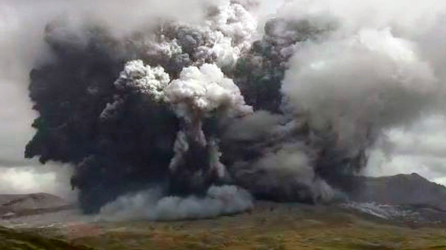 Violenta erupción en el monte Aso, ¡el supervolcán de Japón!