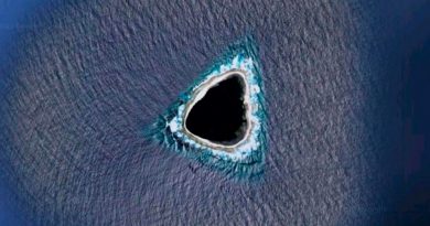Google Maps muestra un raro 'agujero negro' en el océano Pacífico