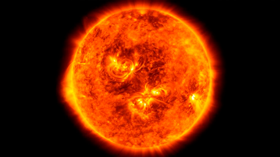 NASA registra mancha solar que provoca serie de erupciones en el Sol