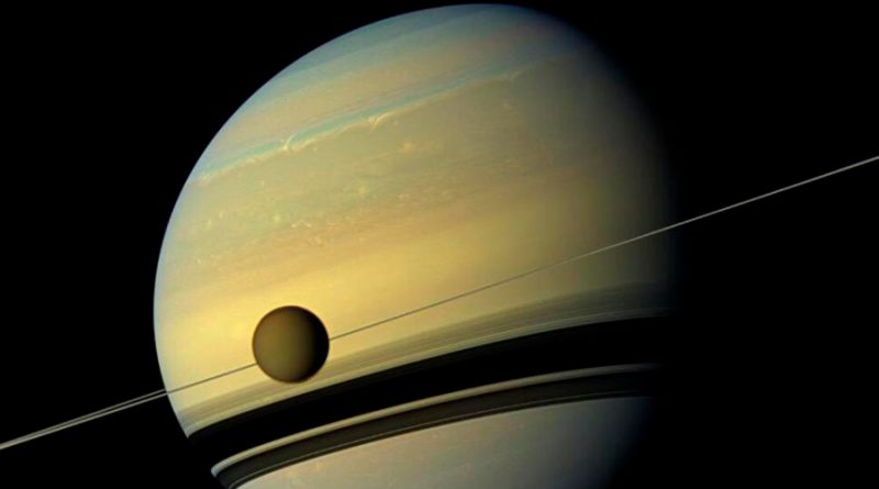 Titán, luna que podría albergar vida, está por impactarse con Saturno