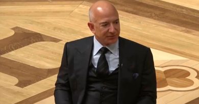 Jeff Bezos predice el futuro: "Viviremos en colonias espaciales e iremos a la Tierra de vacaciones"