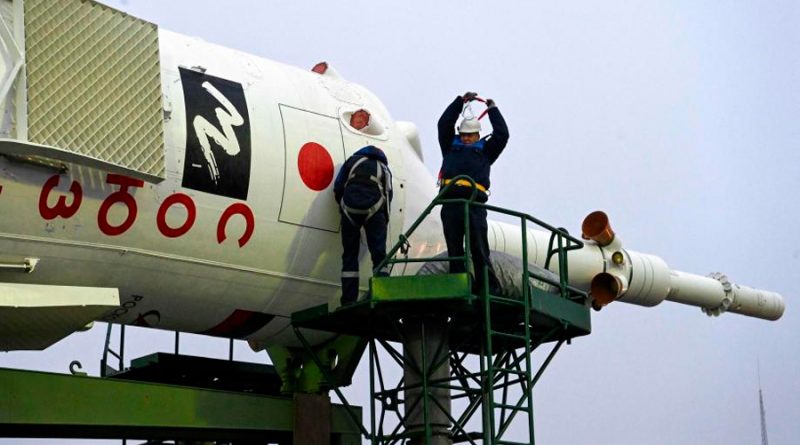 Rusia vuelve a la carrera del turismo espacial con un millonario japonés