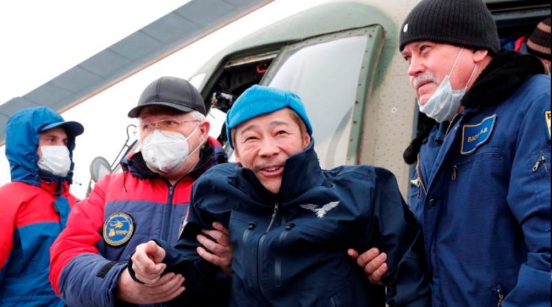 Dos turistas japoneses regresan a la Tierra tras pasar 12 días en la EEI