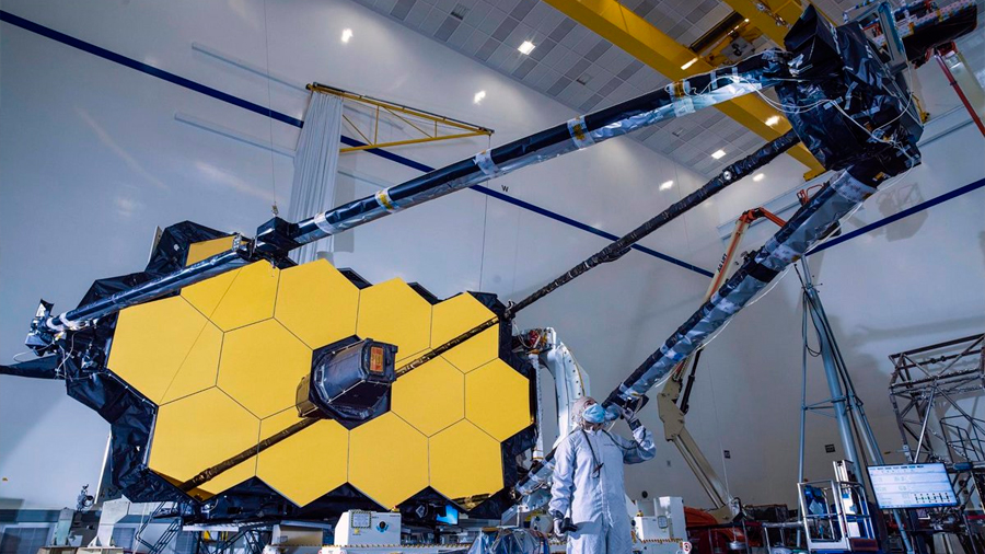 El telescopio espacial Webb despliega su espejo secundario