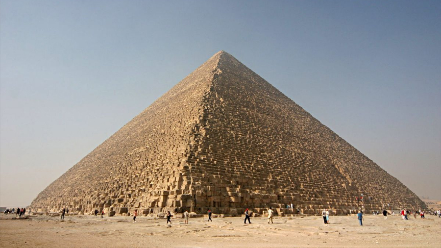 Usarán rayos cósmicos para "escanear" a la Gran Pirámide de Guiza