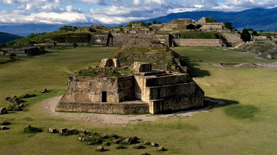 Arqueólogos mexicanos descubren que zapotecos usaron hornos de cal para levantar Monte Albán