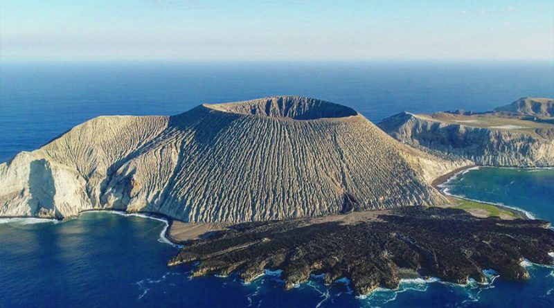 Científicos estudian comportamiento de volcanes y terremotos en “galápagos mexicanas”