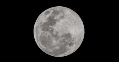 El suelo lunar tiene el potencial de generar oxígeno y combustible