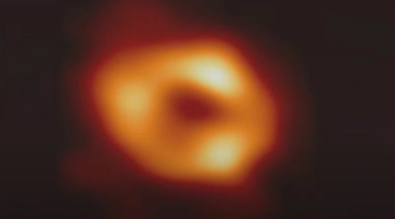 Revelan la primera imagen del agujero negro en el corazón de nuestra galaxia
