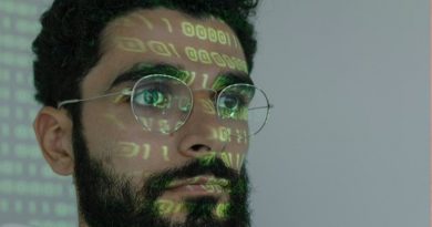 ‘Morphing’, la técnica informática que copia y transforma la foto de las víctimas para suplantar su identidad