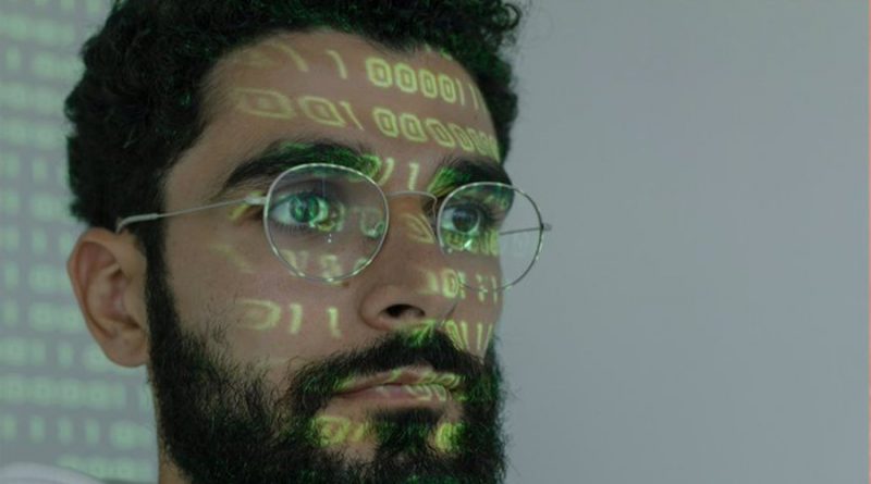 ‘Morphing’, la técnica informática que copia y transforma la foto de las víctimas para suplantar su identidad