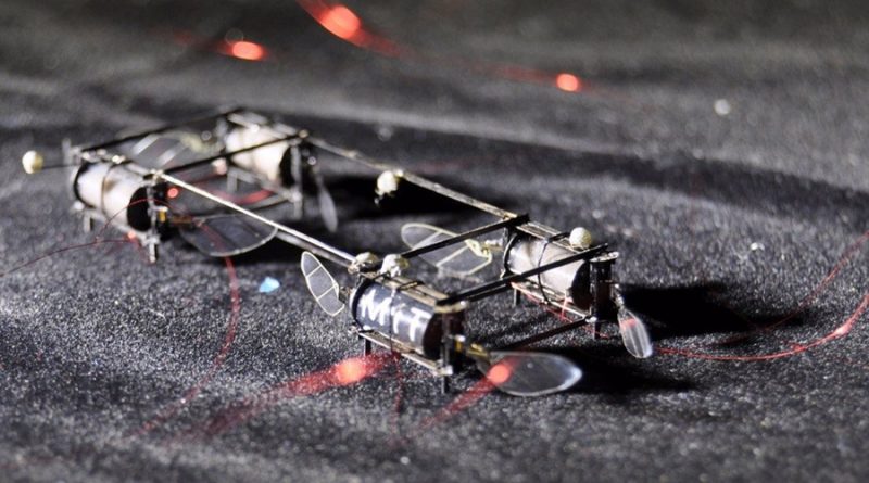 El MIT presenta micro-robots voladores inspirados en luciérnagas