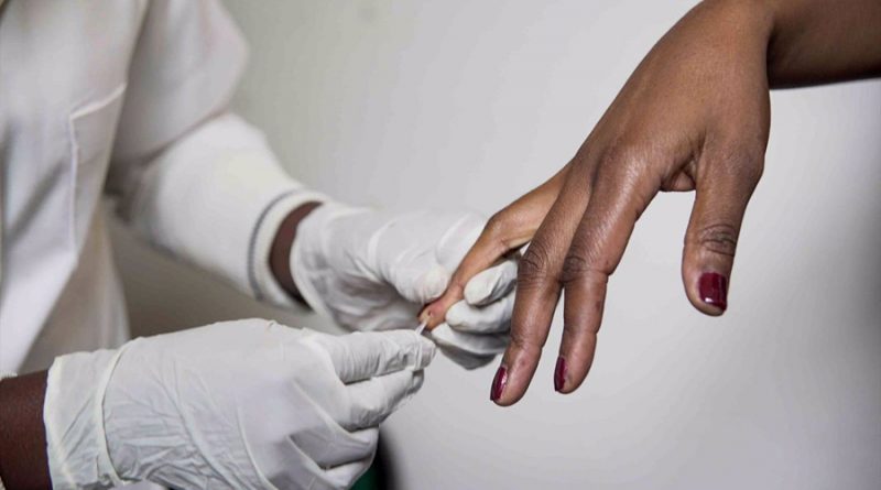Descubren por qué la vacuna contra la malaria pierde rápidamente su efecto protector